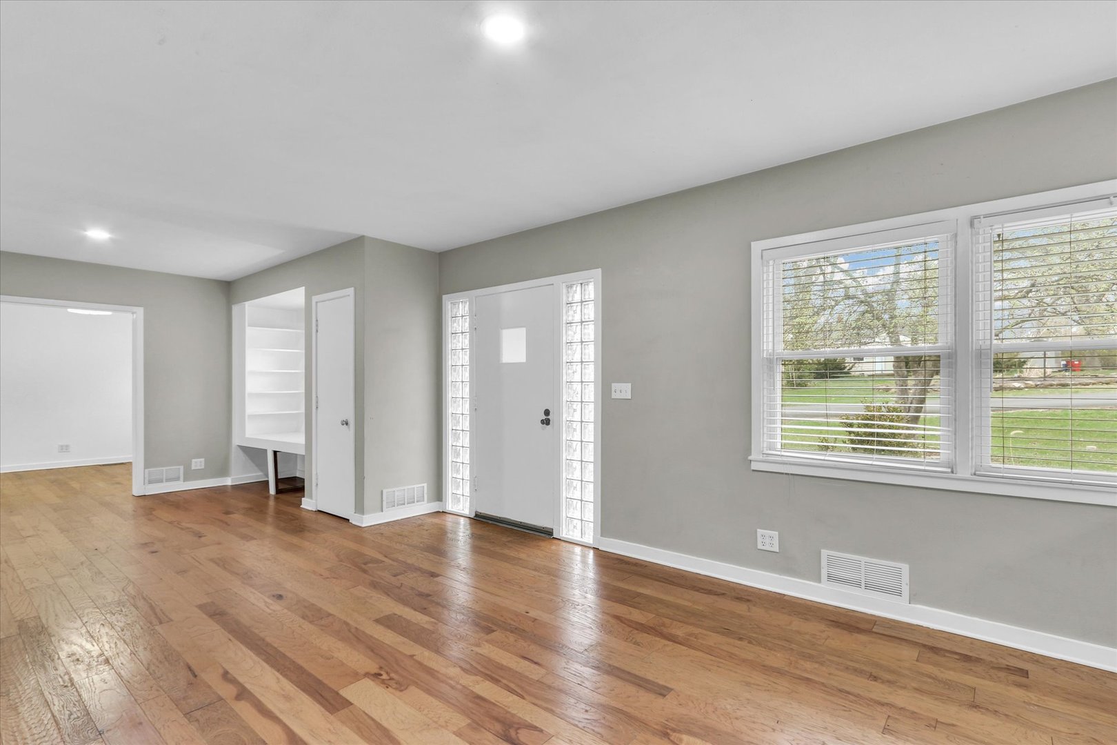 1401 West Green Street Champaign, IL 61821 - Photo 6 of 28 Gallery Image 6