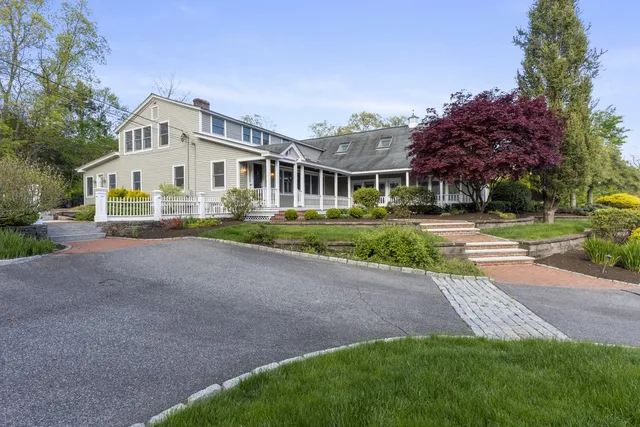 $1,150,000 | 81 Salisbury Street, Rehoboth, MA 02769