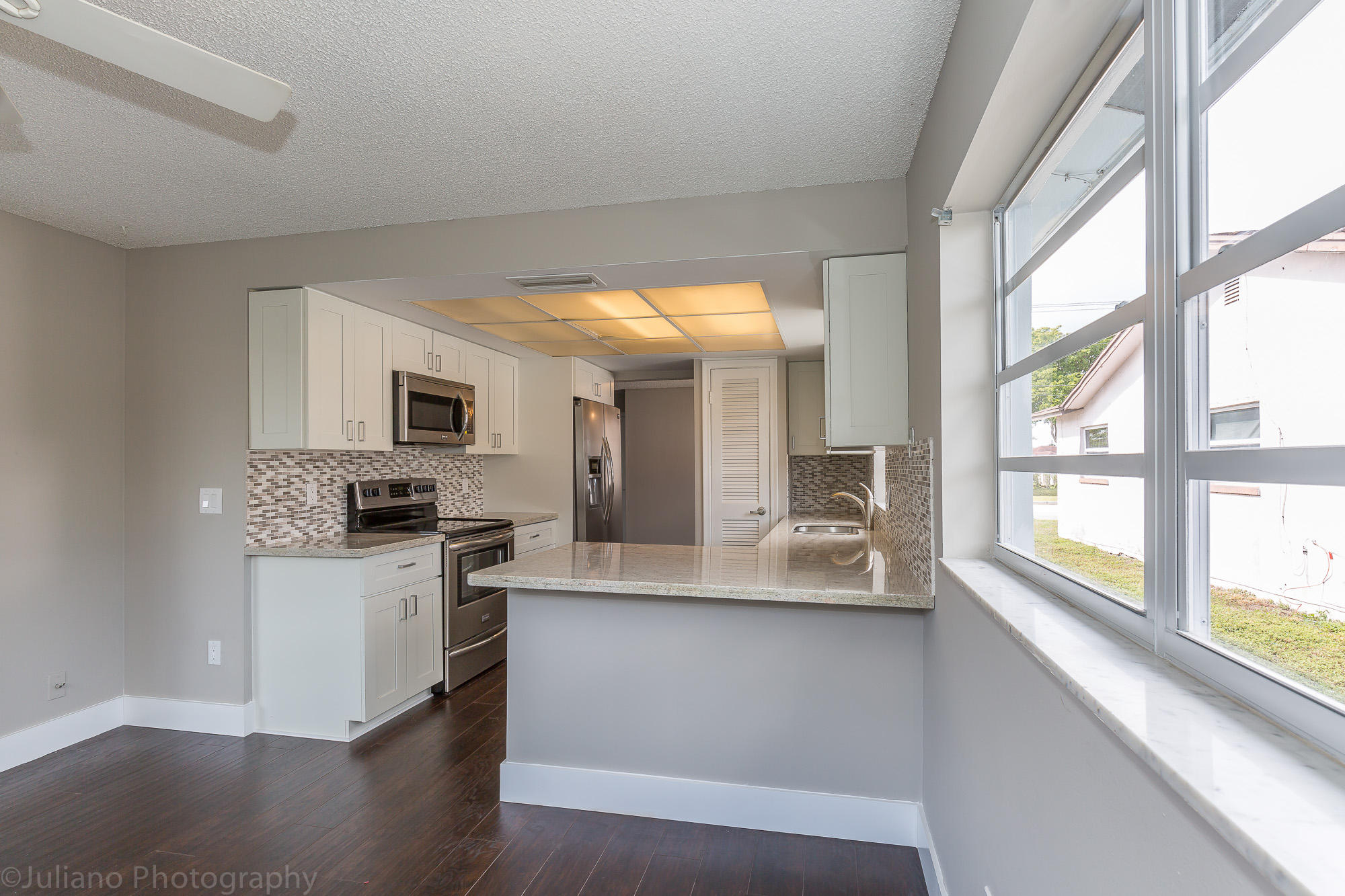 22748 Southwest 66th Avenue Boca Raton, FL 33428 - Photo 4 of 23 new kitchen1