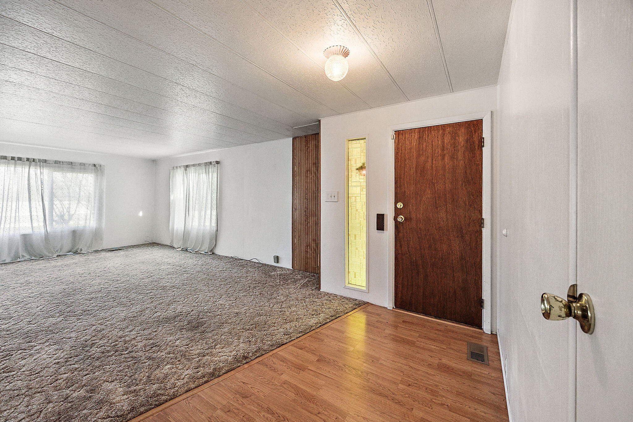 3955 South Stage Road, Unit 35 Medford, OR 97501 - Photo 9 of 36 ApxSS35 (13)