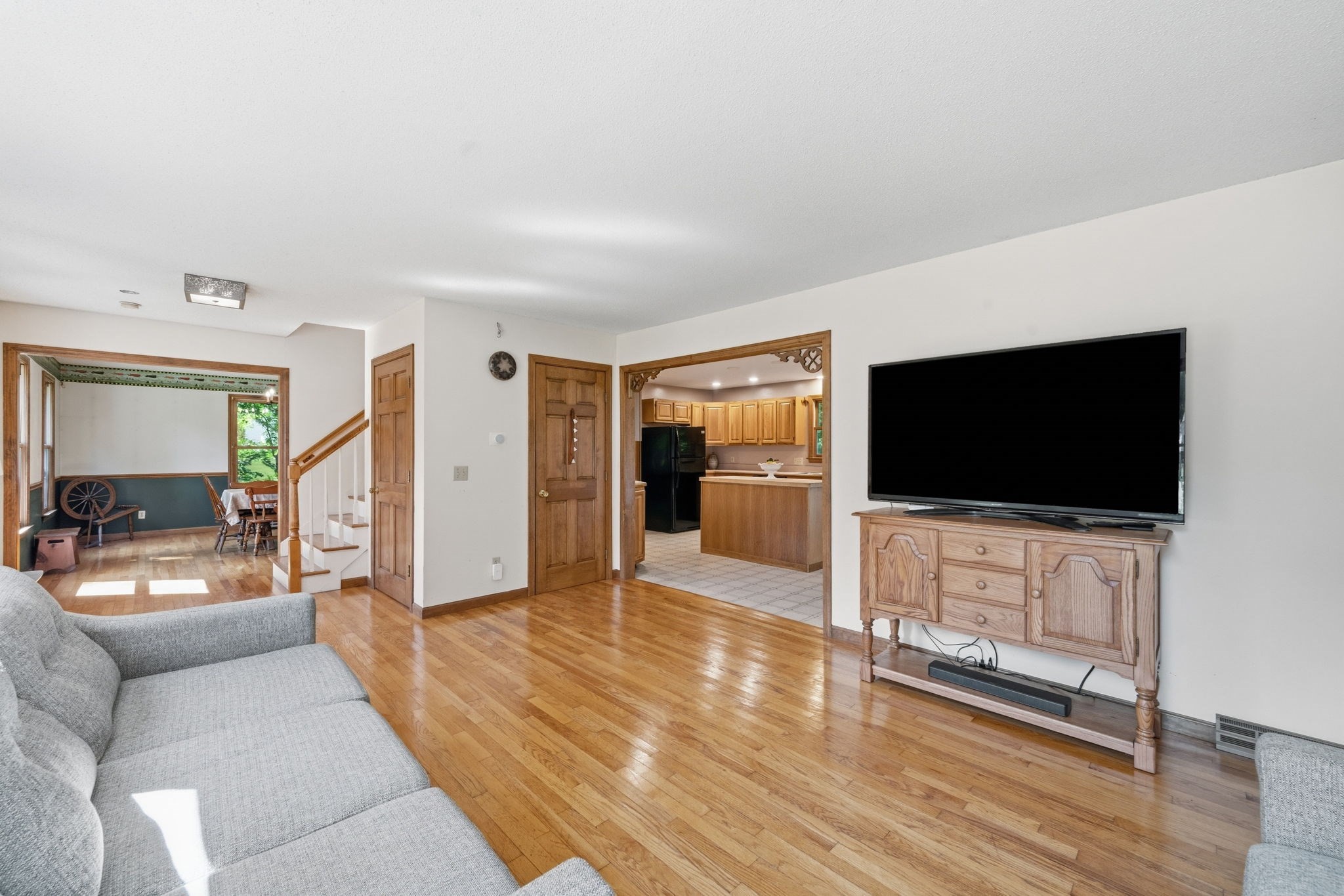 22 Grassy Meadow Road Wilbraham, MA 01095 - Photo 7 of 42 Gallery Image 7