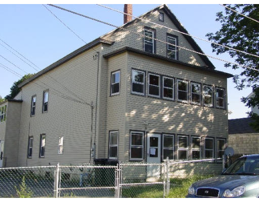 6 Oak Street Webster, MA 01570 - Photo 1 of 19 Gallery Image 1