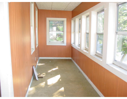 6 Oak Street Webster, MA 01570 - Photo 10 of 19 Gallery Image 10