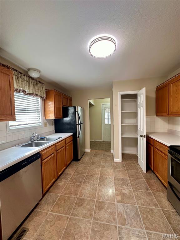 1506 Whitney Lane Rolla, MO 65401 - Photo 13 of 27