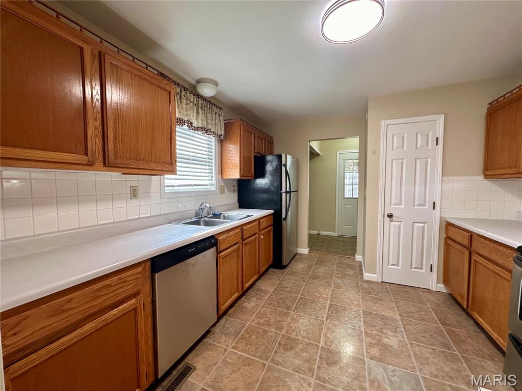 1506 Whitney Lane Rolla, MO 65401 - Photo 10 of 27