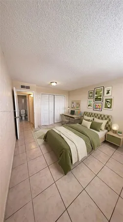 $2,000 | 666 West 81st Street, Unit 316, Hialeah, FL 33014