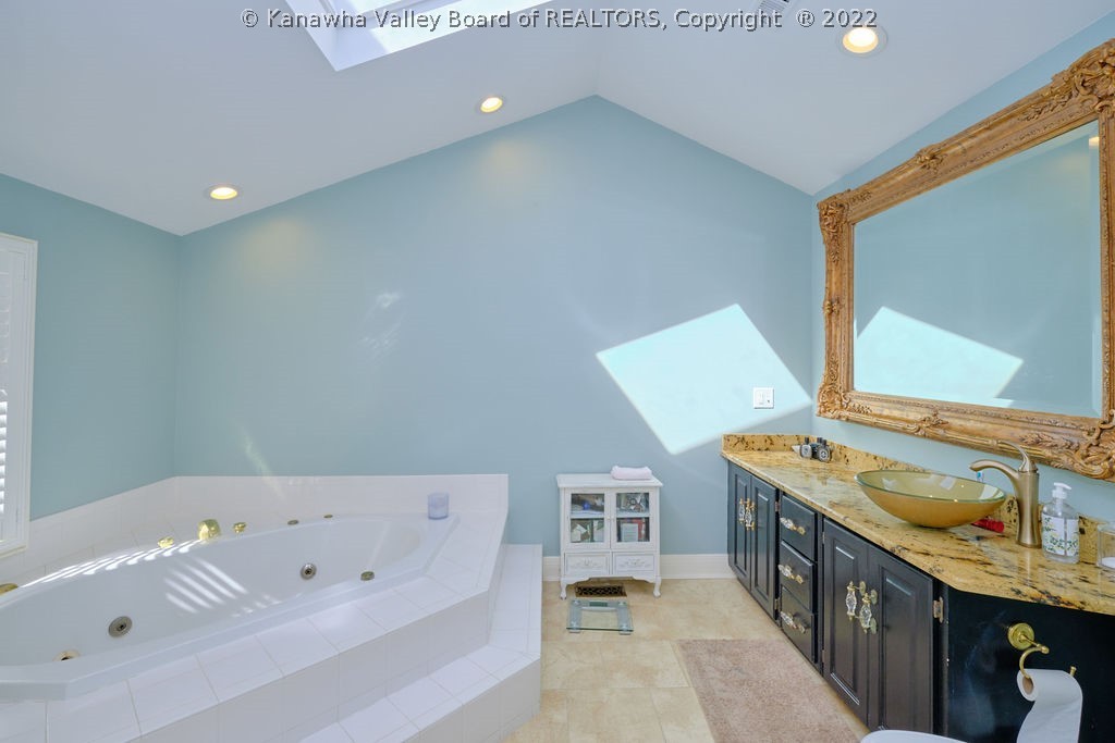 14 Norwood Road Charleston, WV 25314 - Photo 24 of 32 Gallery Image 24