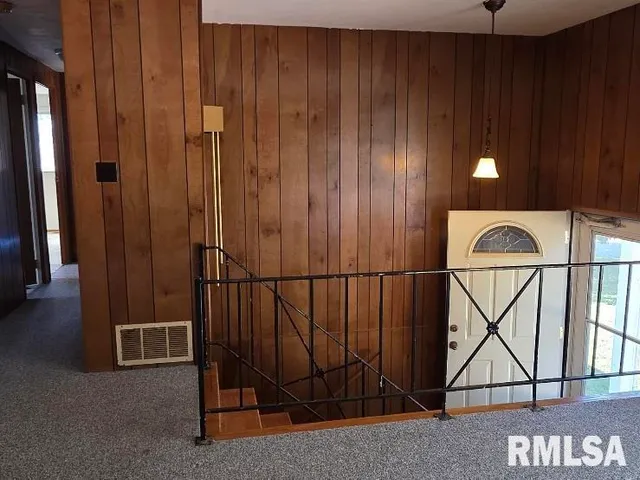 $159,900 | 619 Meadow Lark Drive, Quincy, IL 62305