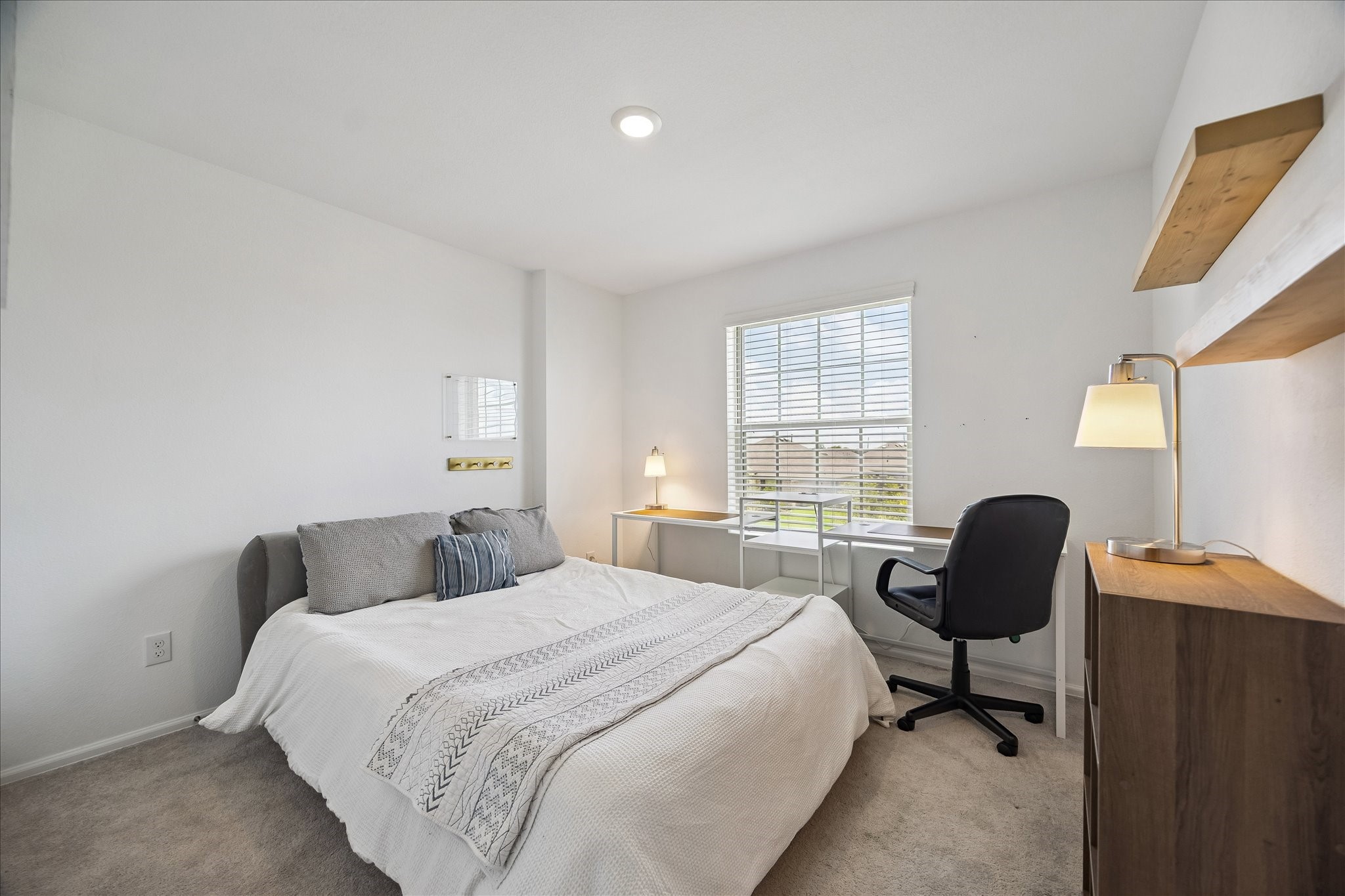 3812 Moss Hl Road Rosenberg, TX 77469 - Photo 16 of 20 Guest bedroom on the 2nd floor..