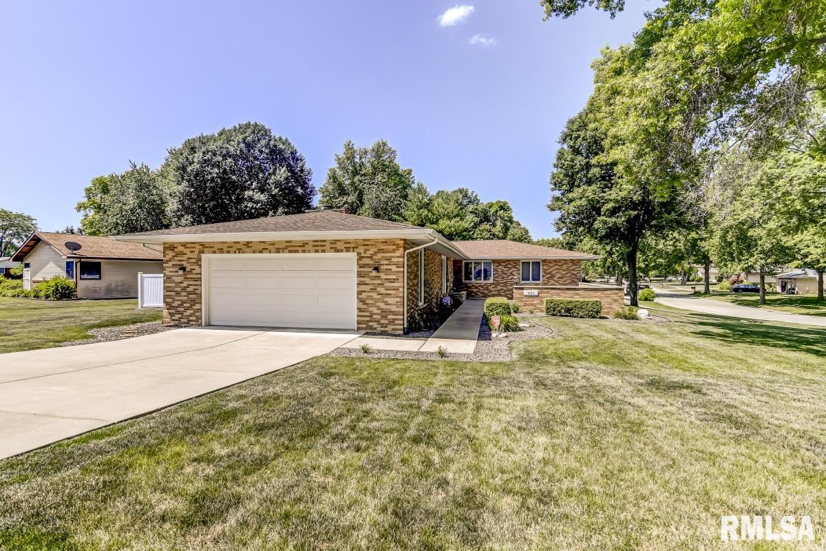 401 Brandywine Road Springfield, IL 62704 - Photo 1 of 40 Gallery Image 1