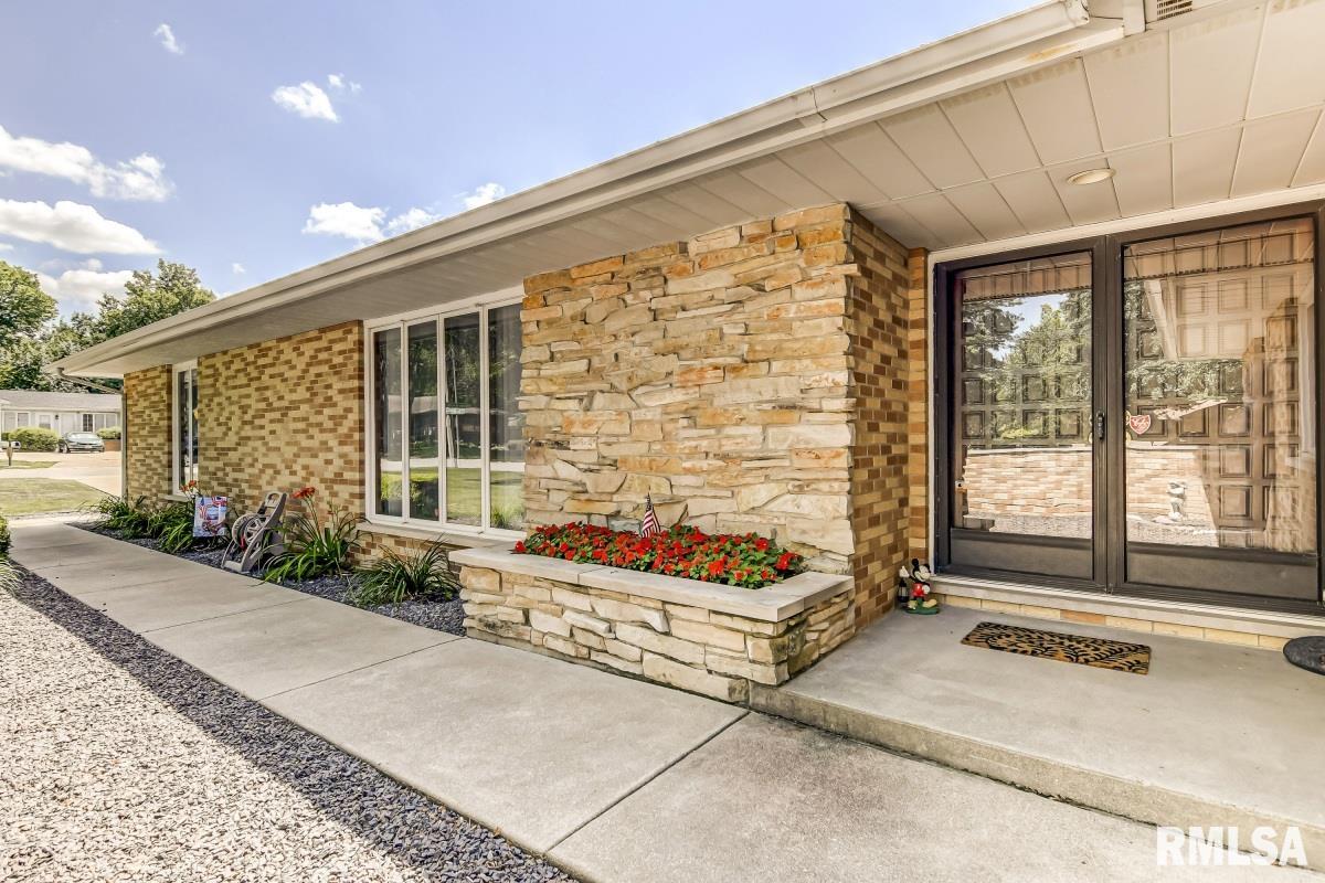401 Brandywine Road Springfield, IL 62704 - Photo 7 of 40 Gallery Image 7