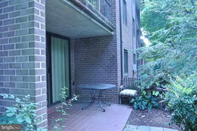 1406 Northgate Square, Unit 14062 Reston, VA 20190 - Photo 18 of 23 Patio