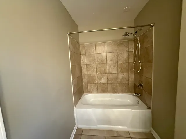 $2,500 | 10S328 Jamie Lane, Willowbrook, IL 60527