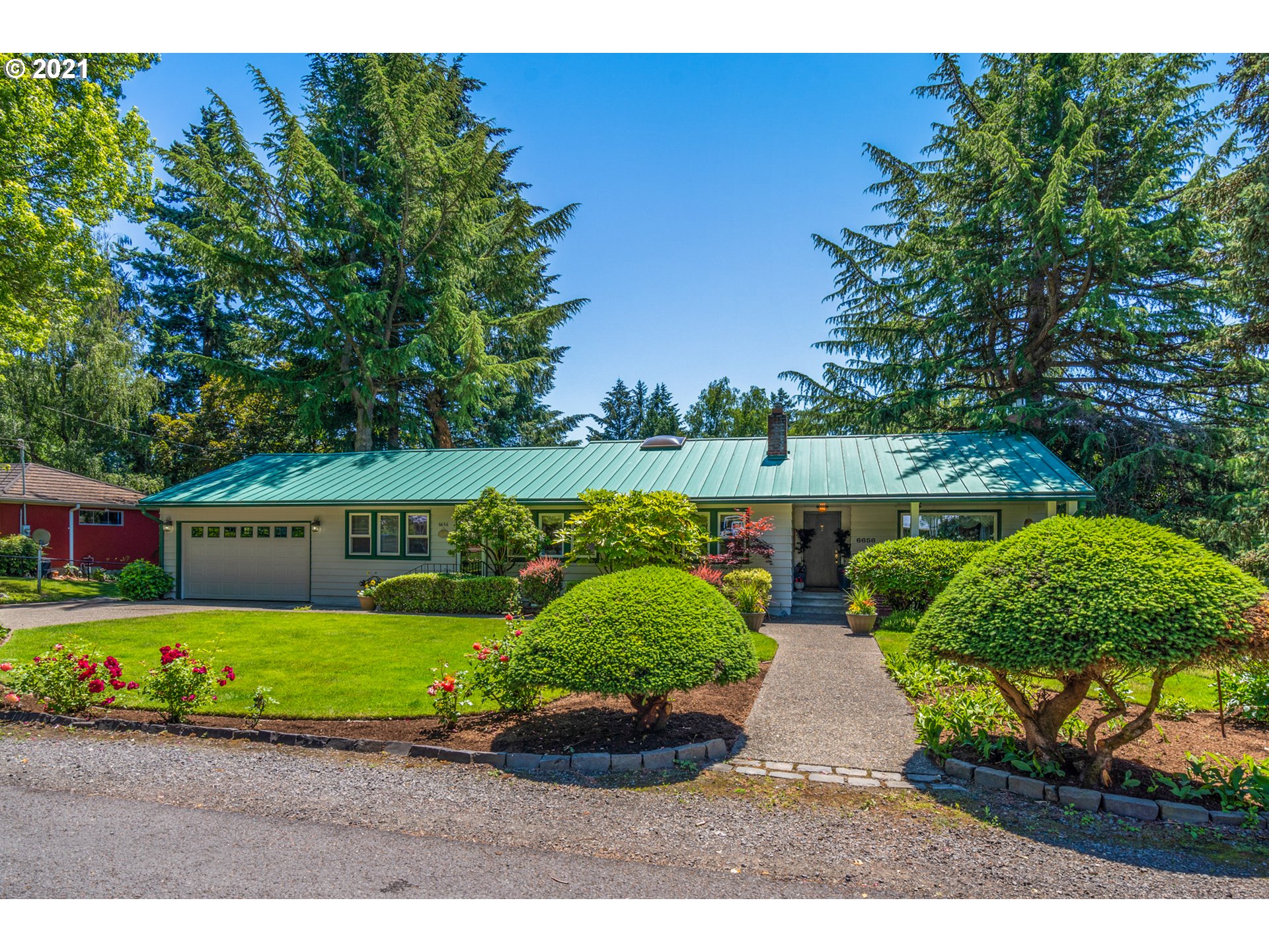6656 Southwest Peyton Road Portland, OR 97223 - Photo 1 of 25 Gallery Image 1