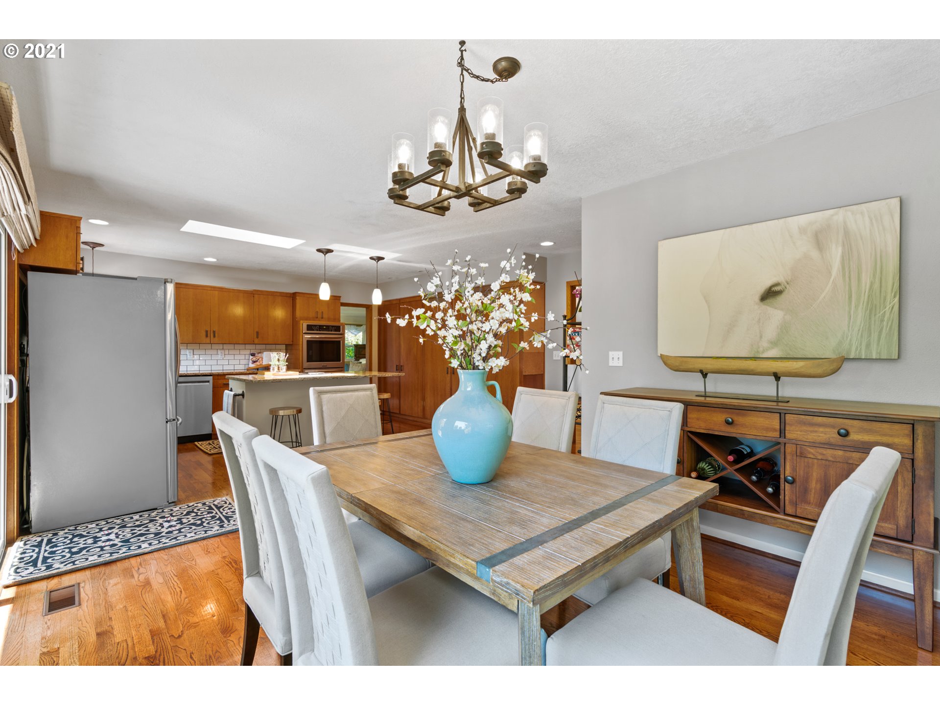 6656 Southwest Peyton Road Portland, OR 97223 - Photo 11 of 25 Gallery Image 11