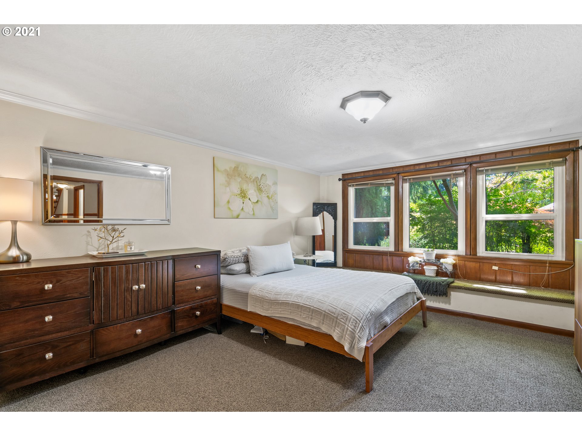 6656 Southwest Peyton Road Portland, OR 97223 - Photo 17 of 25 Gallery Image 17
