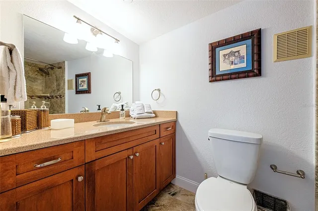 $800,000 | 1060 Pinellas Bayway South, Unit 106, St. Petersburg, FL 33715