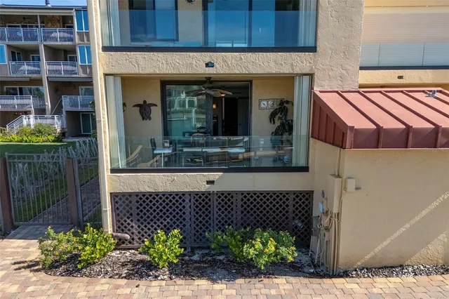 $800,000 | 1060 Pinellas Bayway South, Unit 106, St. Petersburg, FL 33715