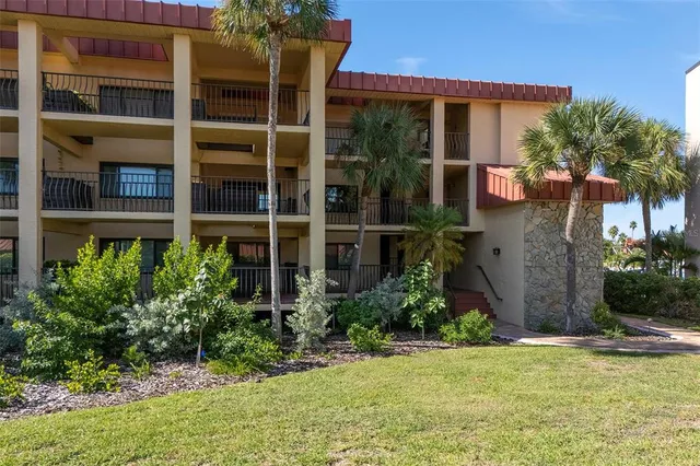 $800,000 | 1060 Pinellas Bayway South, Unit 106, St. Petersburg, FL 33715