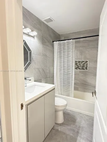 $4,700 | 11271 Northwest 84th Street, Unit 11271, Doral, FL 33178