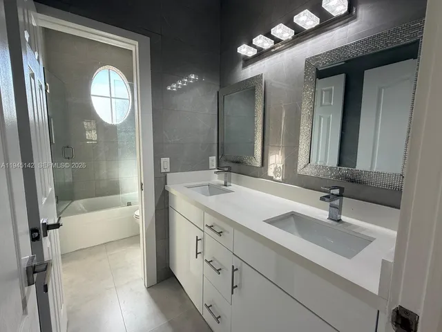 $4,700 | 11271 Northwest 84th Street, Unit 11271, Doral, FL 33178