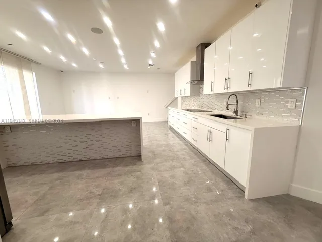 $4,700 | 11271 Northwest 84th Street, Unit 11271, Doral, FL 33178