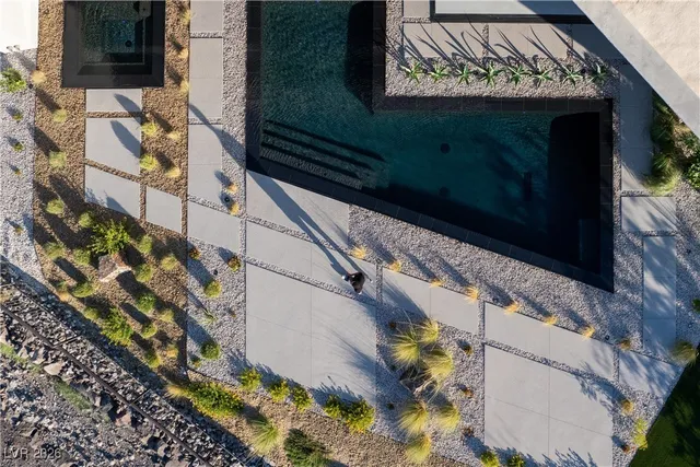 $9,300,000 | 8 Chisel Crest Court, Henderson, NV 89012