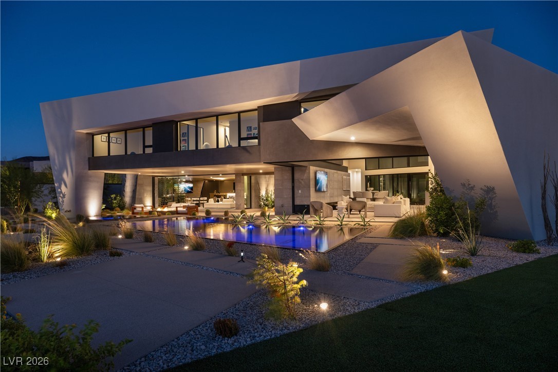 8 Chisel Crest Court Henderson, NV 89012 - Photo 2 of 63