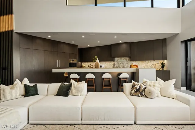 $9,300,000 | 8 Chisel Crest Court, Henderson, NV 89012