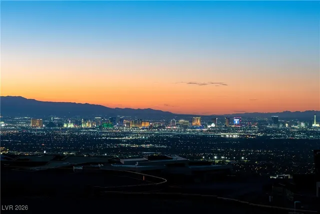 $9,300,000 | 8 Chisel Crest Court, Henderson, NV 89012