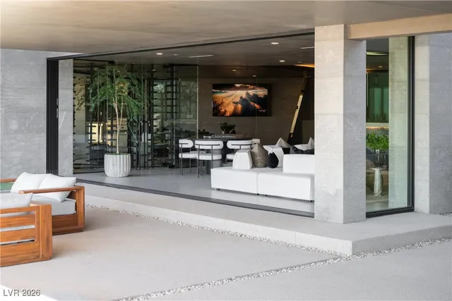 $9,300,000 | 8 Chisel Crest Court, Henderson, NV 89012