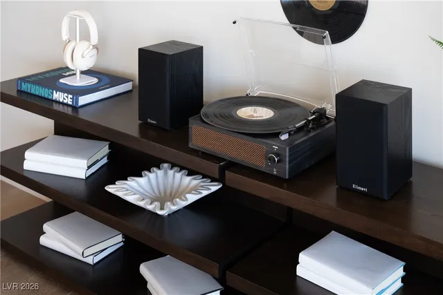 $9,300,000 | 8 Chisel Crest Court, Henderson, NV 89012