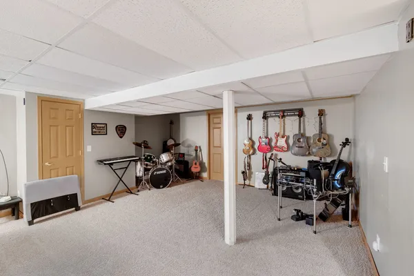 $375,000 | 125 North Hamilton Drive, Grant Park, IL 60940