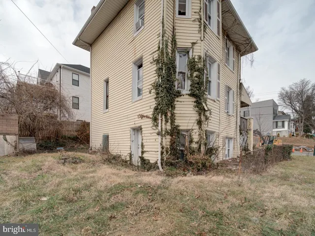 $499,000 | 2015 Douglas Street Northeast, Washington, DC 20018