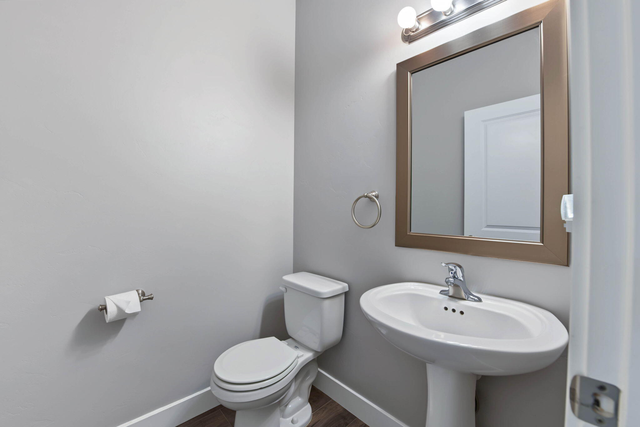 3263 East 3050 S Street St. George, UT 84790 - Photo 6 of 42 Half Bathroom