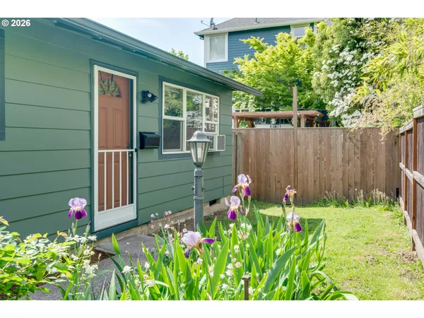 $639,000 | 2913-2915 Southeast 19th Avenue, Portland, OR 97202