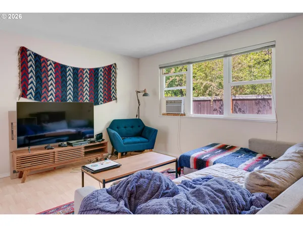 $639,000 | 2913-2915 Southeast 19th Avenue, Portland, OR 97202