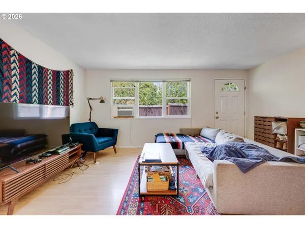 $639,000 | 2913-2915 Southeast 19th Avenue, Portland, OR 97202