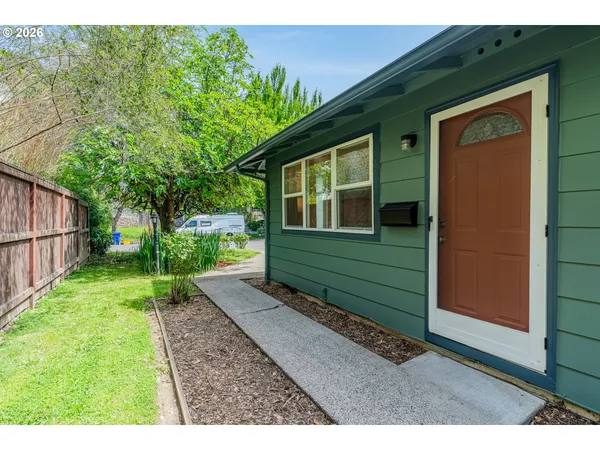 $639,000 | 2913-2915 Southeast 19th Avenue, Portland, OR 97202