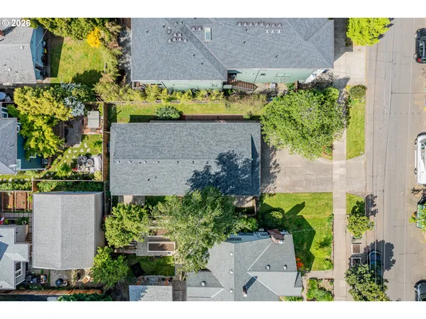 $639,000 | 2913-2915 Southeast 19th Avenue, Portland, OR 97202