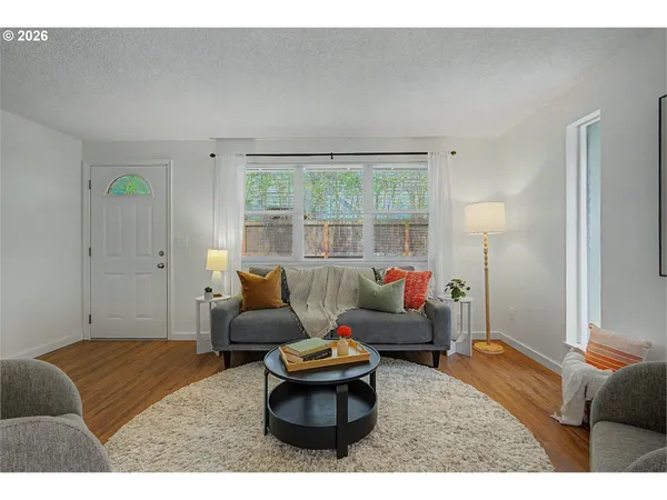 $639,000 | 2913-2915 Southeast 19th Avenue, Portland, OR 97202
