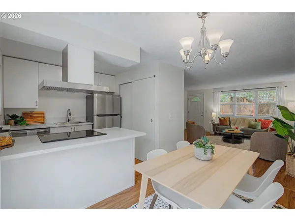 $639,000 | 2913-2915 Southeast 19th Avenue, Portland, OR 97202