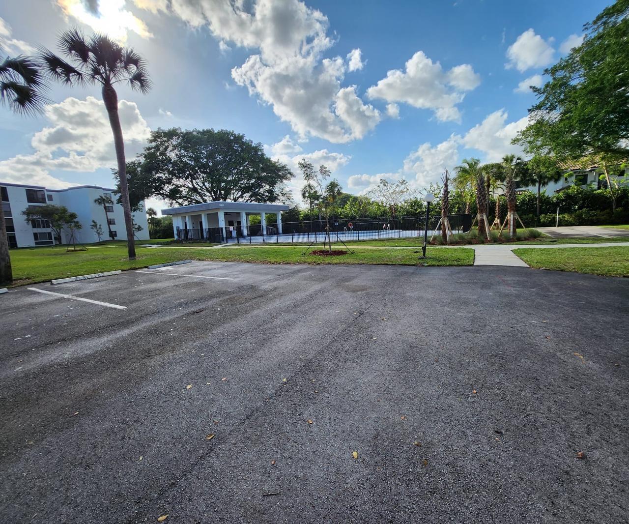 9235 Southwest 8th Street, Unit 402 Boca Raton, FL 33428 - Photo 26 of 37 e8281602-68b7-4839-821c-69b691441b74