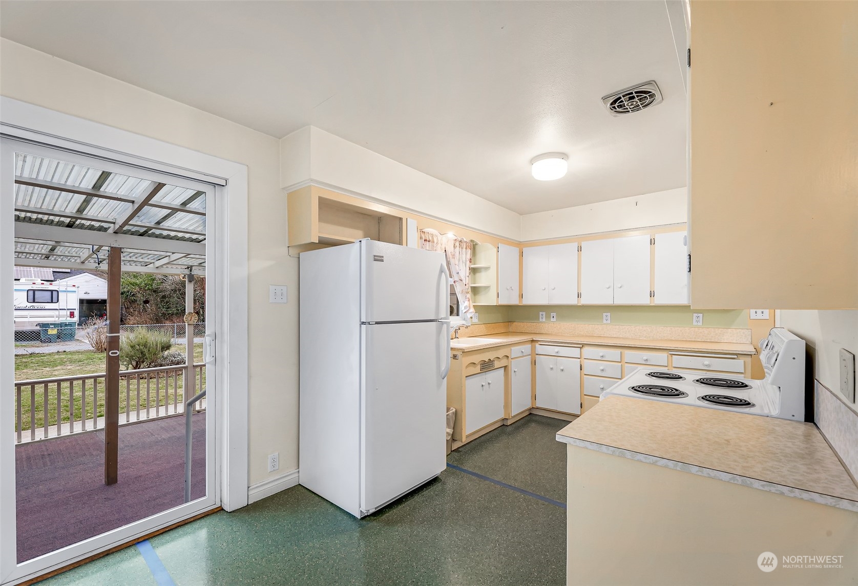 3040 Tulip Road Bellingham, WA 98225 - Photo 11 of 40 Gallery Image 11