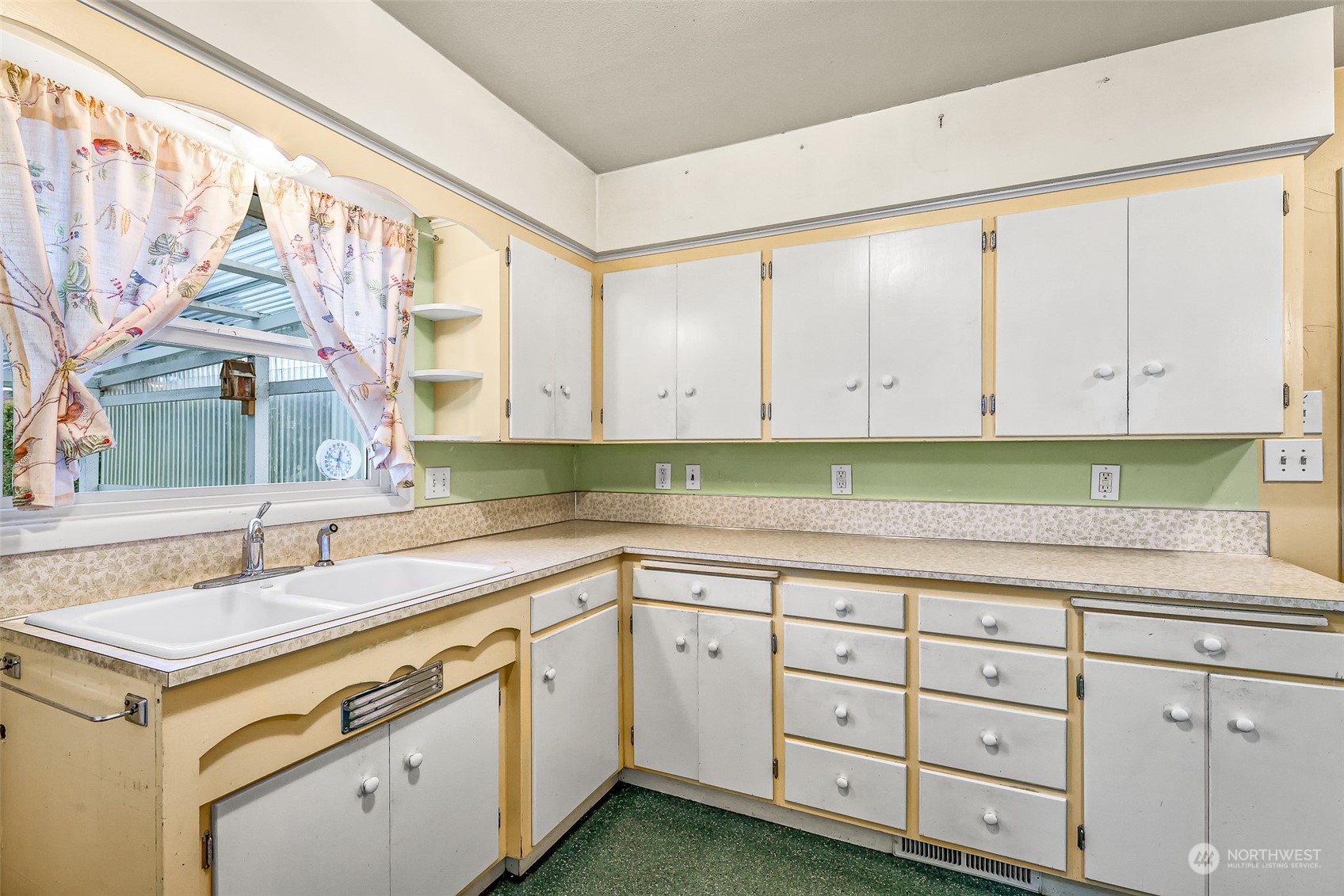 3040 Tulip Road Bellingham, WA 98225 - Photo 13 of 40 Gallery Image 13