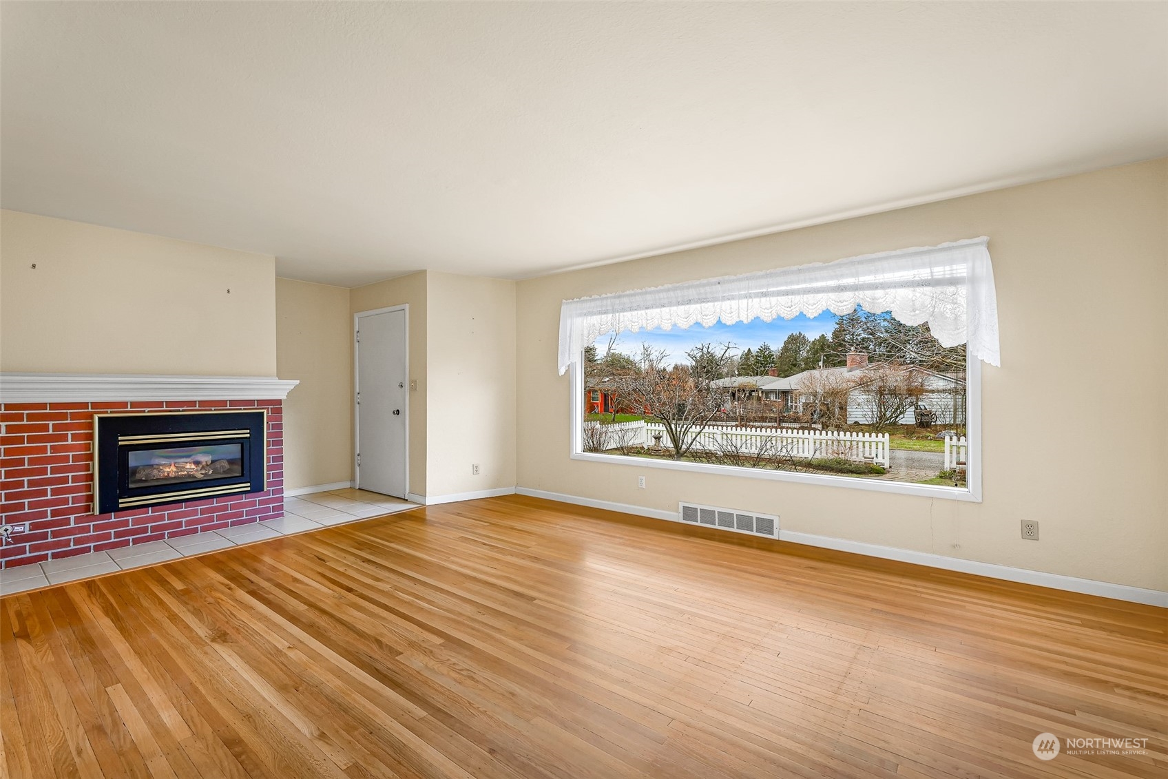 3040 Tulip Road Bellingham, WA 98225 - Photo 5 of 40 Gallery Image 5