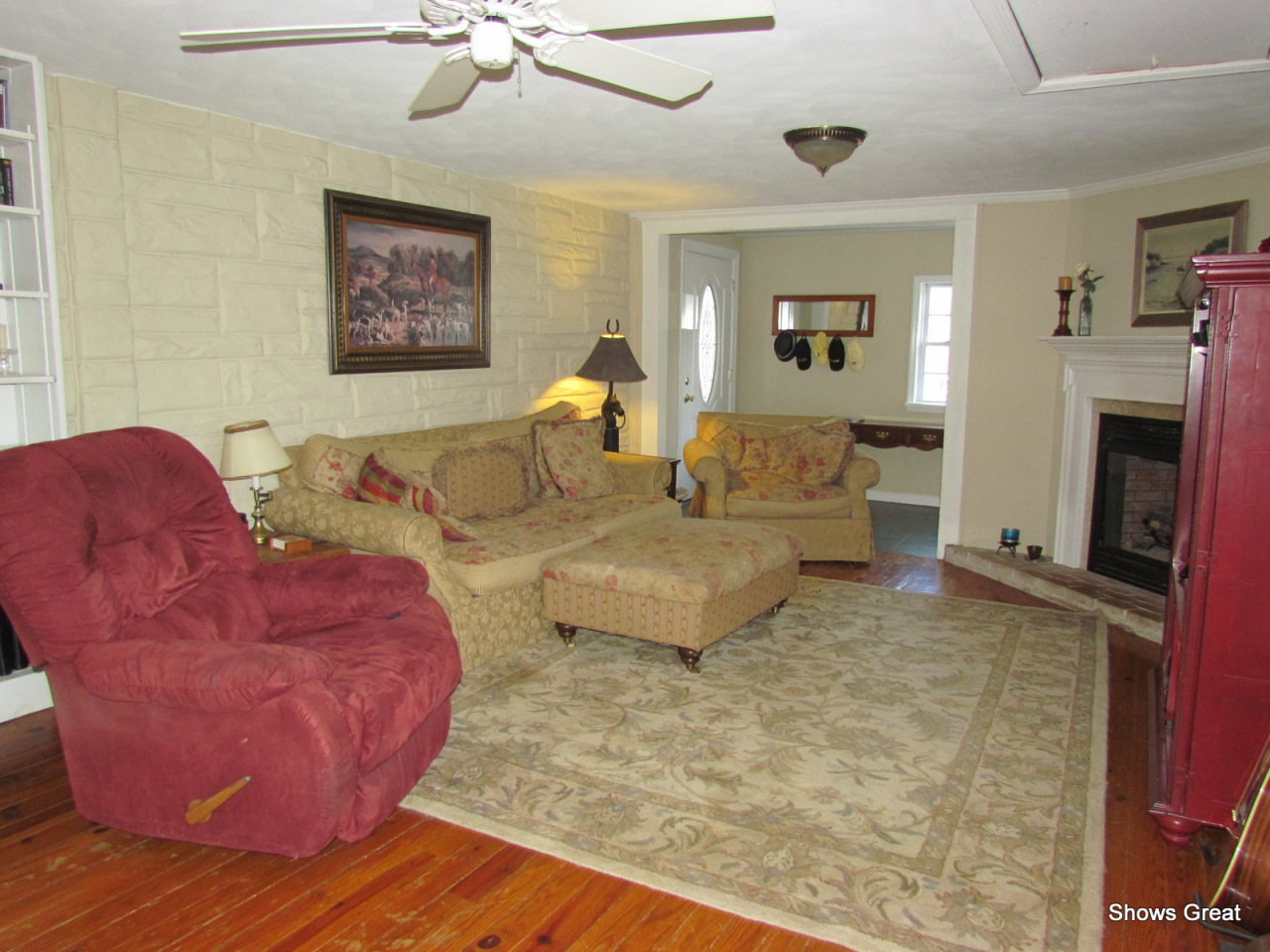 3184 Lees Gap Road Fincastle, VA 24090 - Photo 33 of 43 Family Room