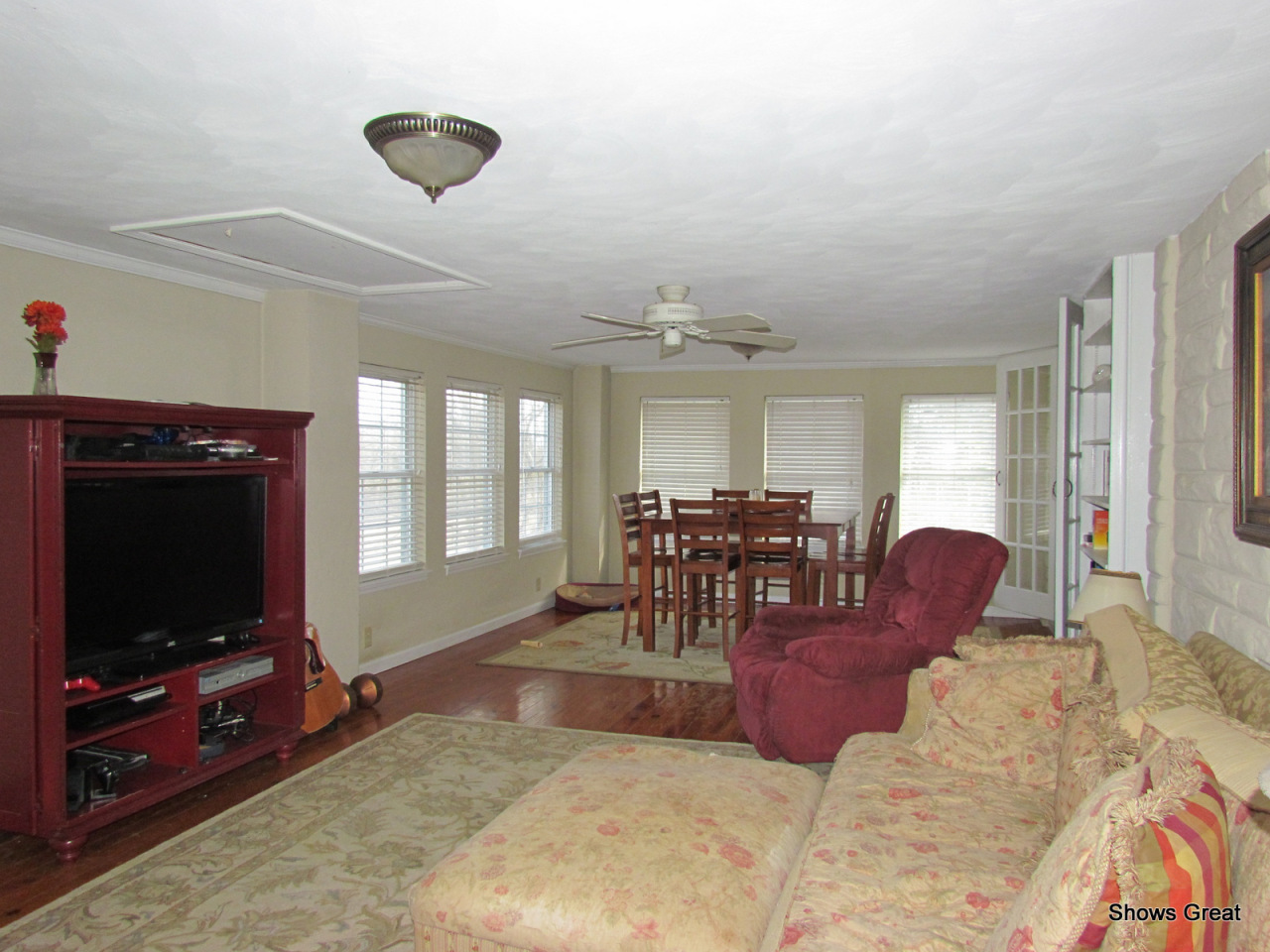 3184 Lees Gap Road Fincastle, VA 24090 - Photo 34 of 43 View of Family Room and Dining Area