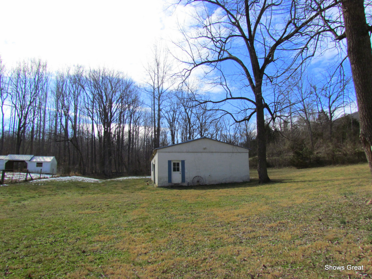 3184 Lees Gap Road Fincastle, VA 24090 - Photo 9 of 43 Out Building