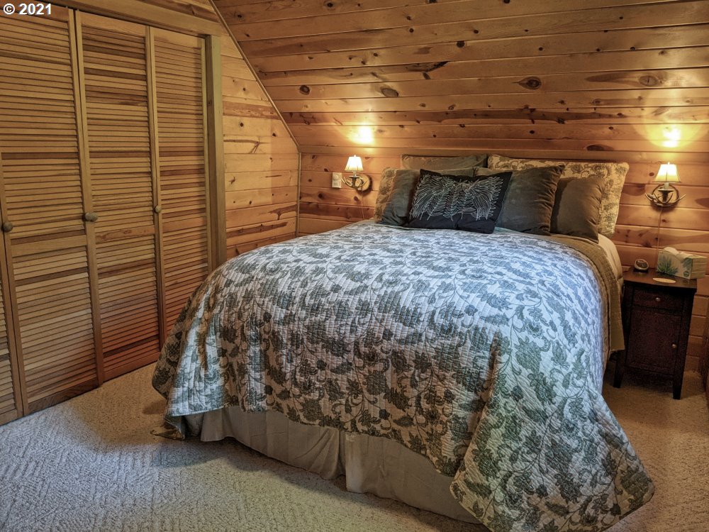 30352 East Road 12 Rhododendron, OR 97049 - Photo 20 of 31 Gallery Image 20